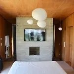赛克丽娜别墅酒店 *